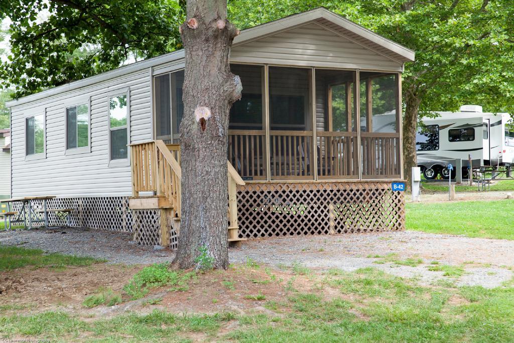 Circle M Camping Resort Screened Park Model 27 Wabank Екстериор снимка